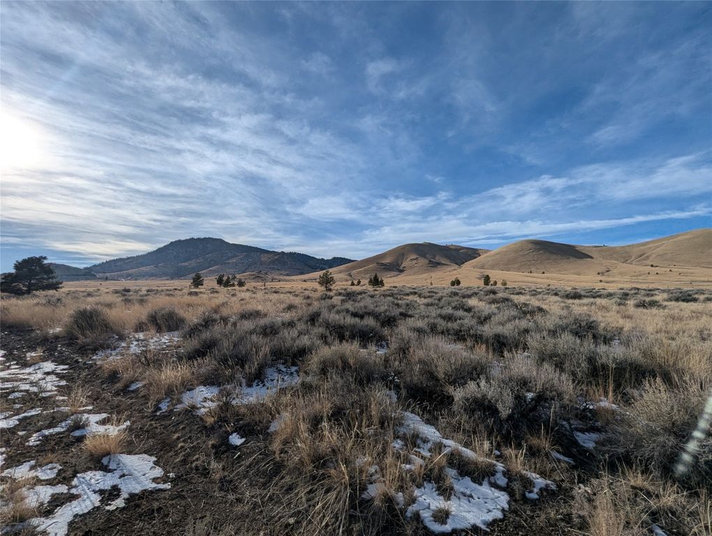 Image 3 of property listing at 46 John G Mine Road, Helena, MT 59602