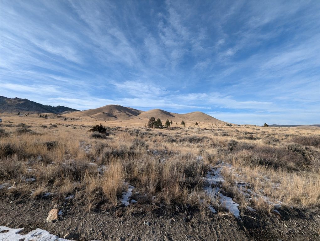 Image 6 of property listing at 46 John G Mine Road, Helena, MT 59602