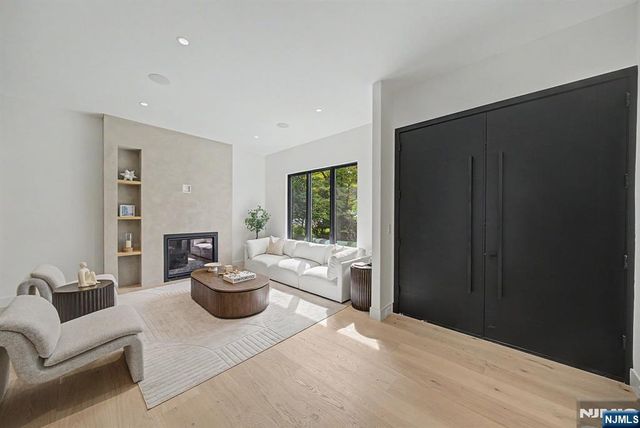 66 Jefferson Avenue, Tenafly, NJ 07670