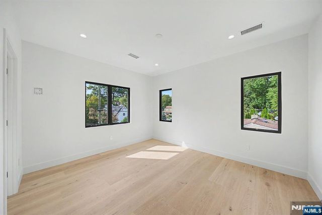 66 Jefferson Avenue, Tenafly, NJ 07670