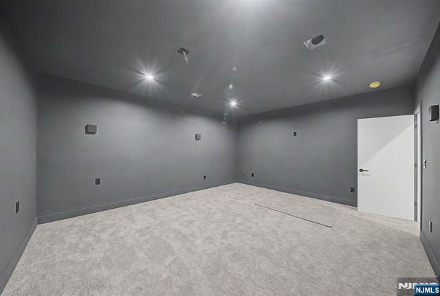 66 Jefferson Avenue, Tenafly, NJ 07670