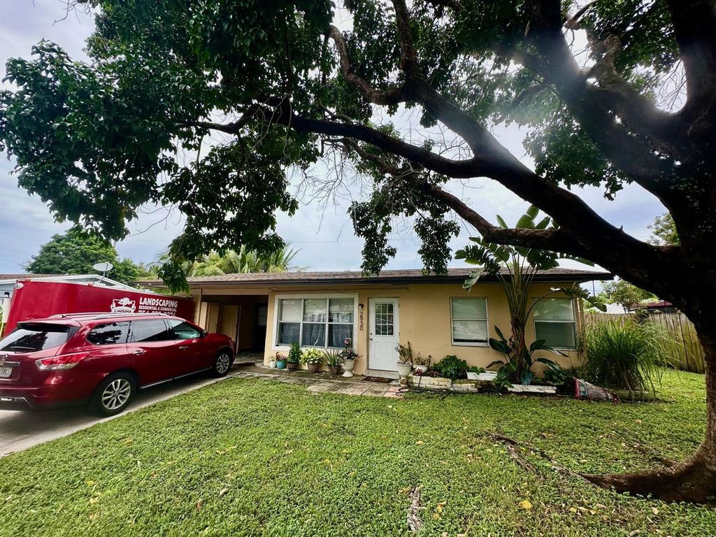 2930 NE 10 Terrace, Pompano Beach, FL 33064
