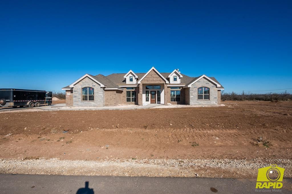 9574 Grey Wolf Lane, San Angelo, TX 76901