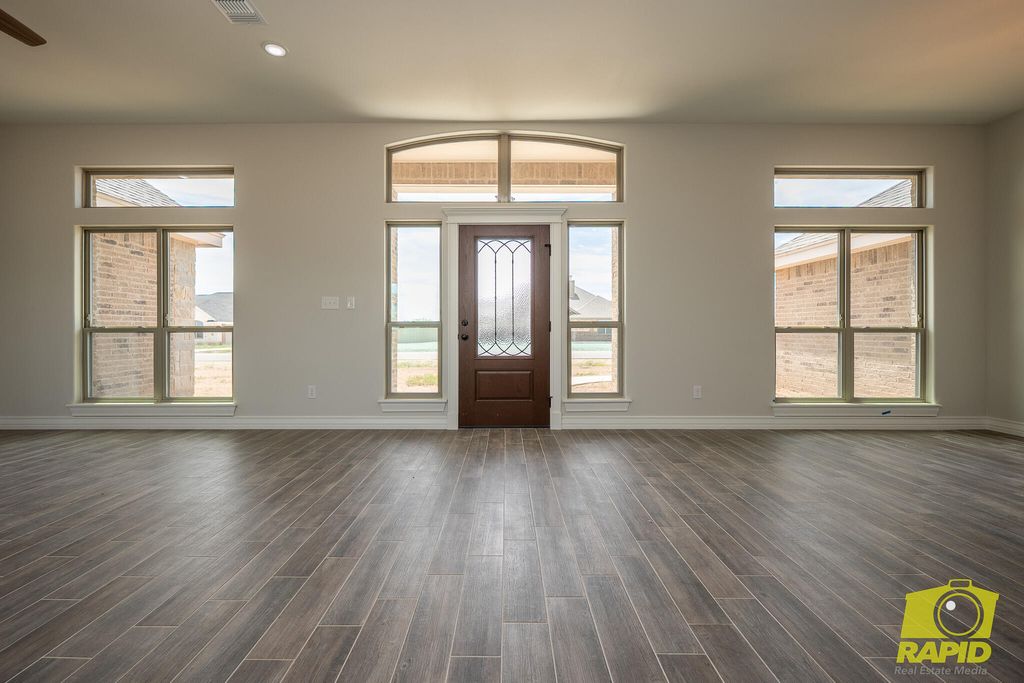 Image 3 of property listing at 9574 Grey Wolf Lane, San Angelo, TX 76901