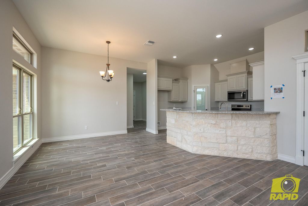 Image 6 of property listing at 9574 Grey Wolf Lane, San Angelo, TX 76901