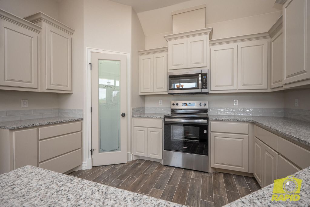 Image 7 of property listing at 9574 Grey Wolf Lane, San Angelo, TX 76901