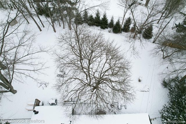 32700 Evergreen Road, Beverly Hills Village, MI 48025