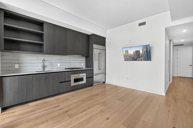610 Davis ST 3206, Austin, TX 78701
