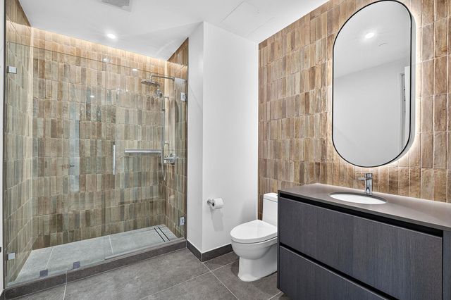 610 Davis ST 3206, Austin, TX 78701