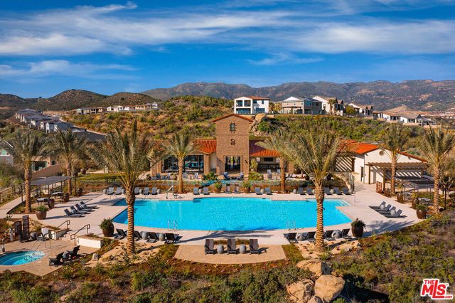 11713 Toyon Drive, Chatsworth, CA 91311