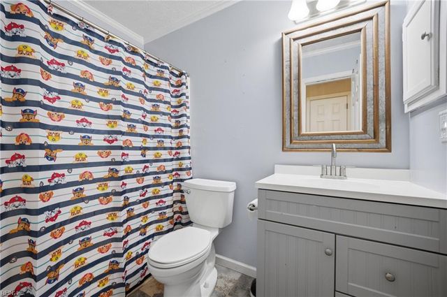 719 Michelle DR, Newport News, VA 23601