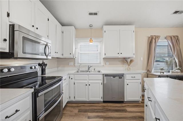 719 Michelle DR, Newport News, VA 23601