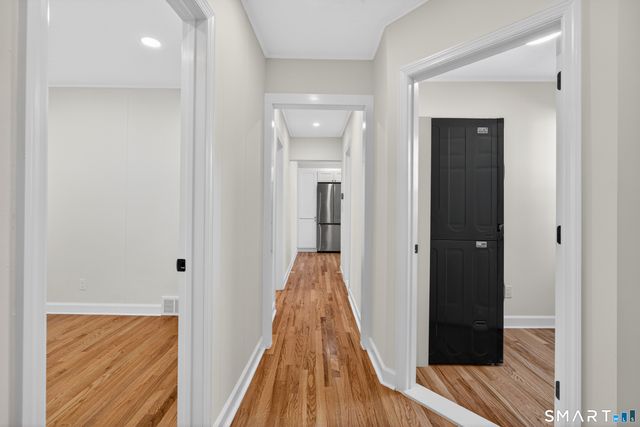 195 laurel Place, Bridgeport, CT 06604