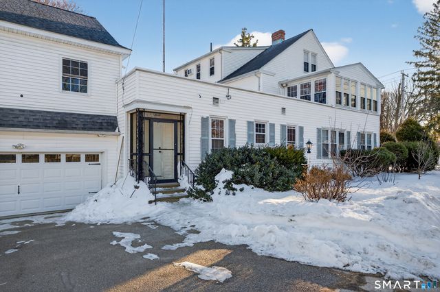 195 laurel Place, Bridgeport, CT 06604