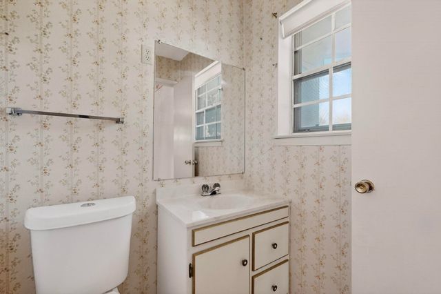 2712 Pennington Street, Irving, TX 75062