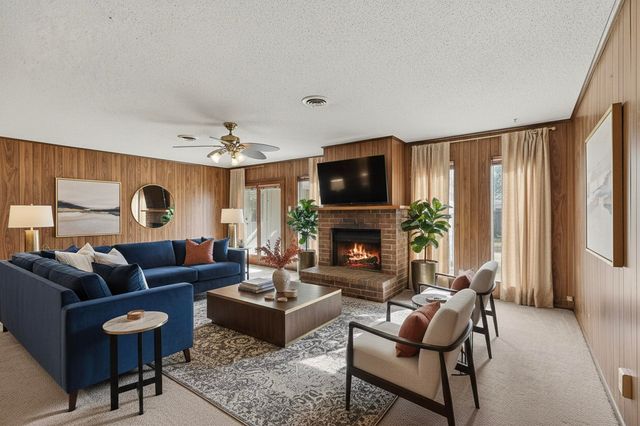 2712 Pennington Street, Irving, TX 75062