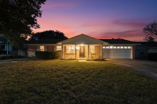 2712 Pennington Street, Irving, TX 75062