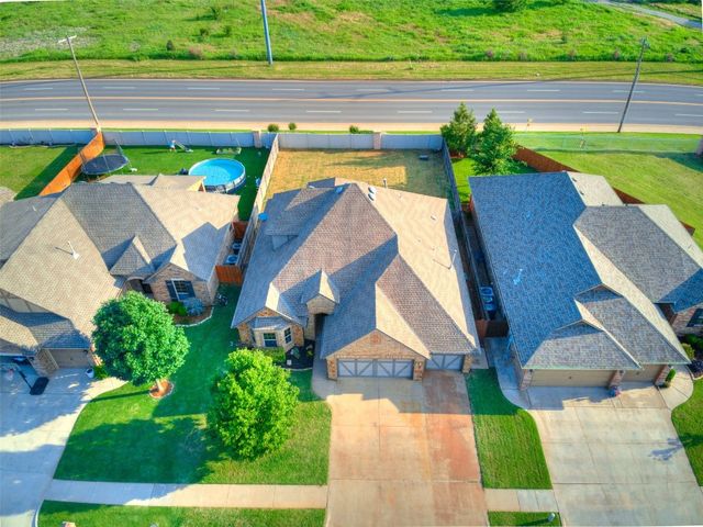 3205 NW 192nd Terrace, Edmond, OK 73012