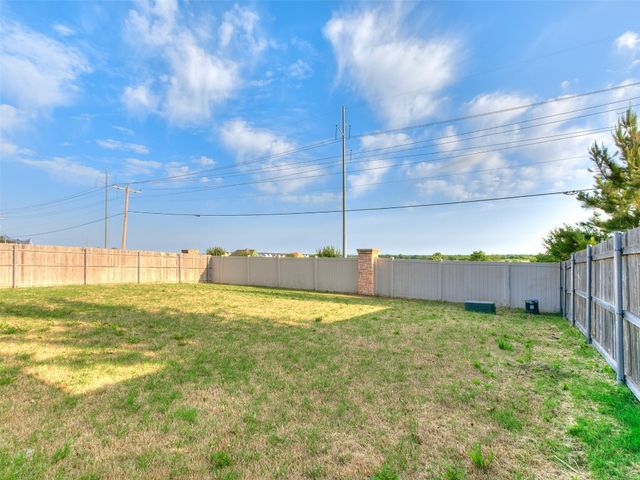 3205 NW 192nd Terrace, Edmond, OK 73012