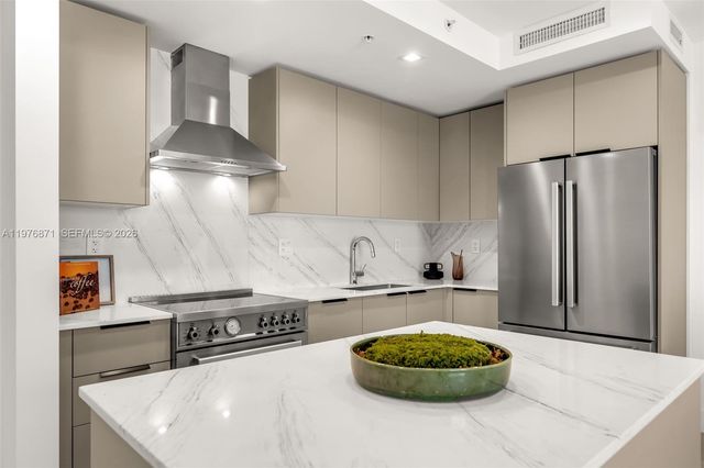 721 SW 11th Street F, Miami, FL 33129