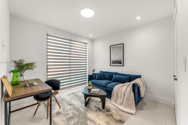 721 SW 11th Street F, Miami, FL 33129