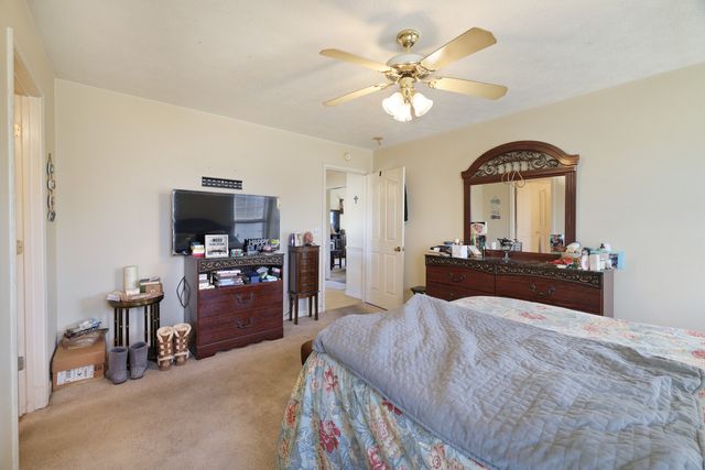 2223 Rosecran Cir, La Vergne, TN 37086