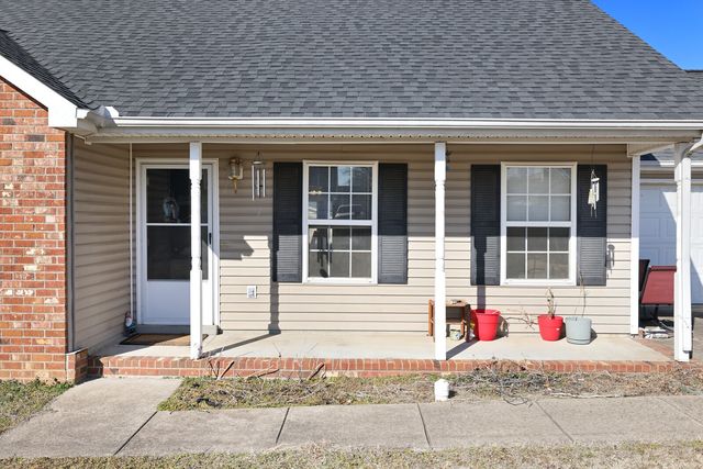 2223 Rosecran Cir, La Vergne, TN 37086