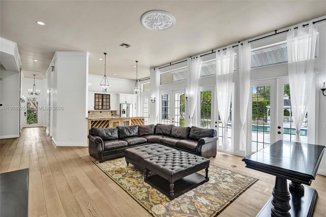 12350 NW 6th St, Plantation, FL 33325