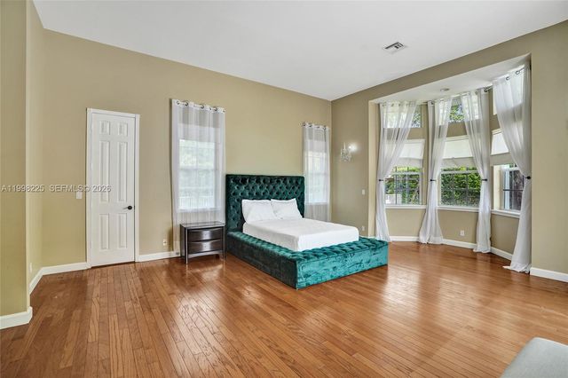 12350 NW 6th St, Plantation, FL 33325