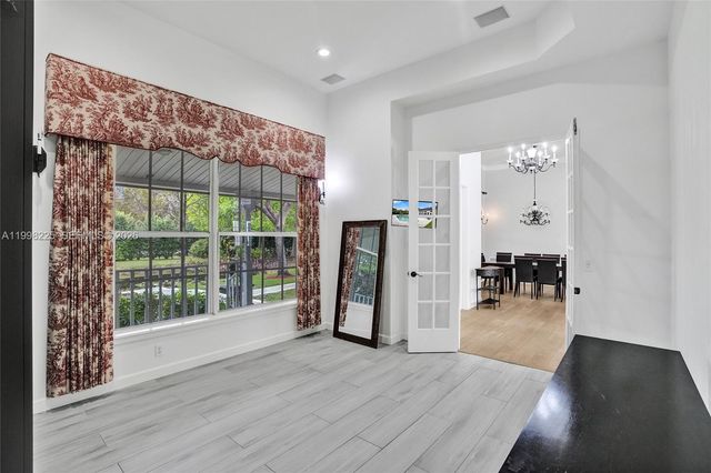 12350 NW 6th St, Plantation, FL 33325