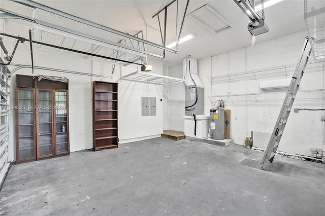 12350 NW 6th St, Plantation, FL 33325