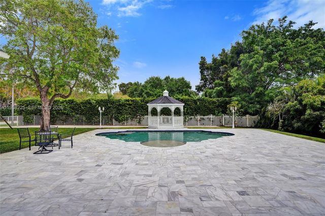 12350 NW 6th St, Plantation, FL 33325