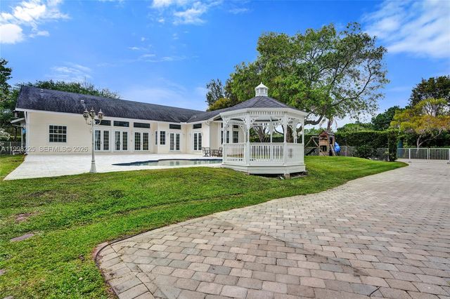 12350 NW 6th St, Plantation, FL 33325