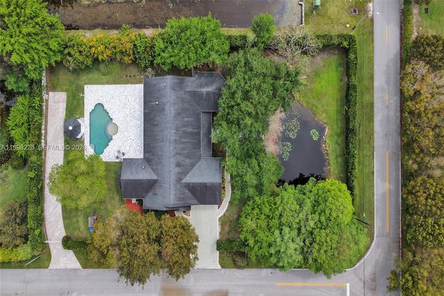 12350 NW 6th St, Plantation, FL 33325