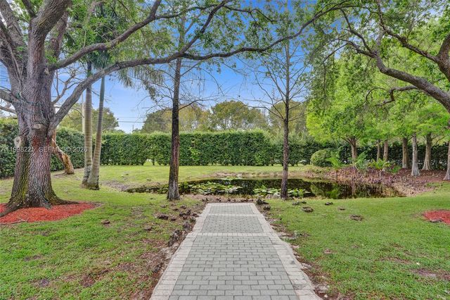 12350 NW 6th St, Plantation, FL 33325