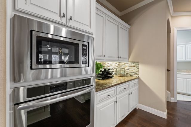 4711 Taylor Lane, Grapevine, TX 76051