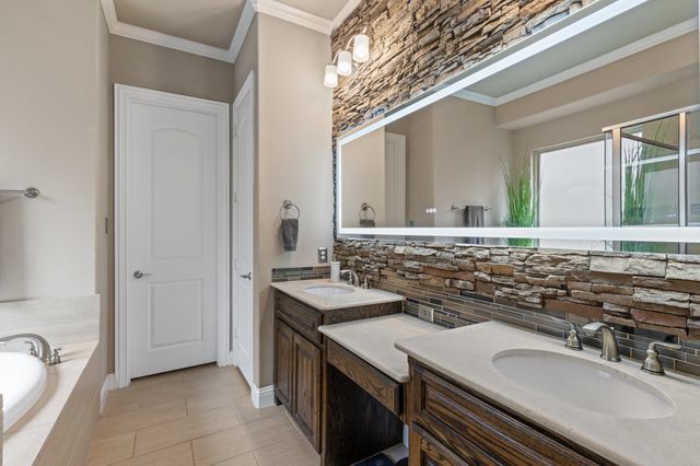 4711 Taylor Lane, Grapevine, TX 76051