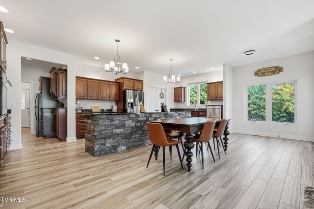 534 Buckingham Road, Gray, TN 37615