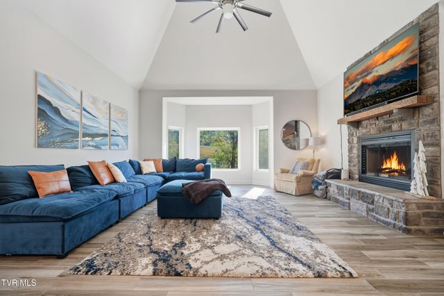 534 Buckingham Road, Gray, TN 37615