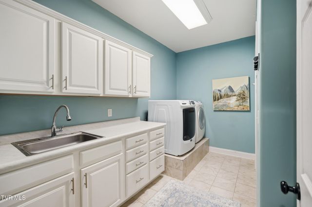 534 Buckingham Road, Gray, TN 37615