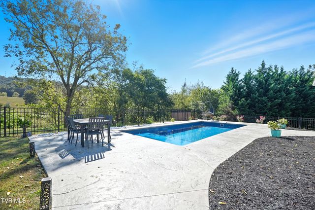 534 Buckingham Road, Gray, TN 37615