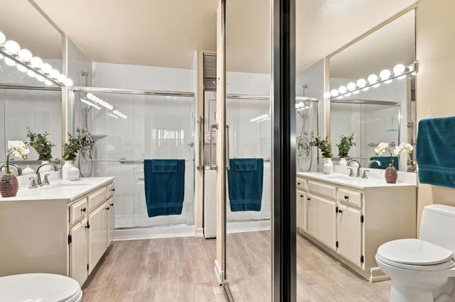 2140 Santa Cruz Avenue A207, Menlo Park, CA 94025