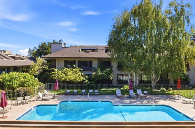 2140 Santa Cruz Avenue A207, Menlo Park, CA 94025