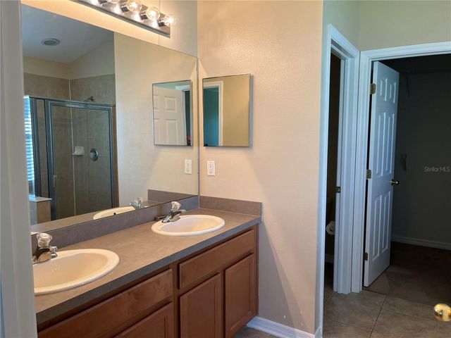 5909 SWEET WILLIAM TERRACE, Land O Lakes, FL 34639