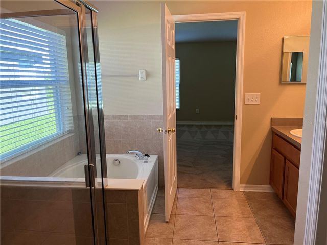 5909 SWEET WILLIAM TERRACE, Land O Lakes, FL 34639