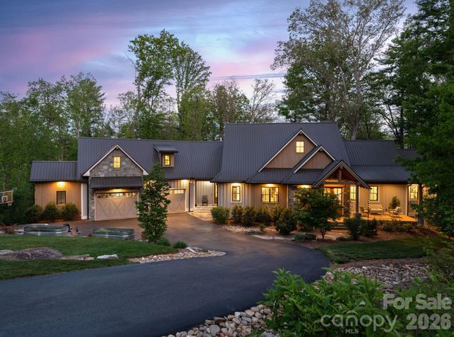 41 Hawberry Court, Asheville, NC 28805