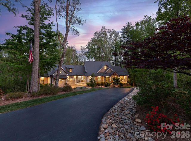 41 Hawberry Court, Asheville, NC 28805
