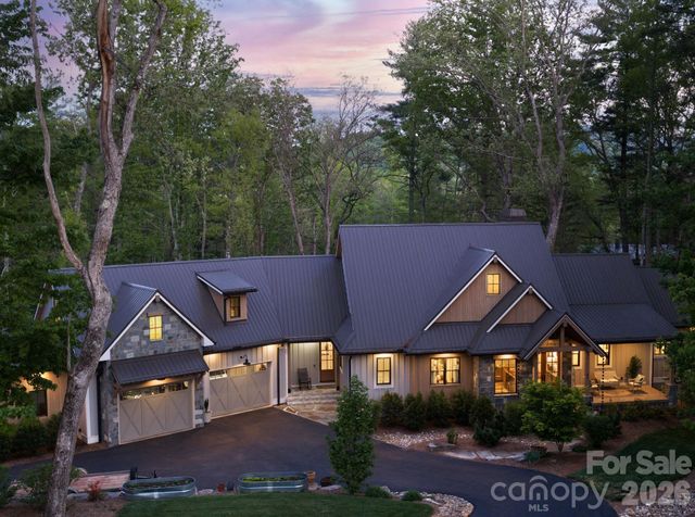 41 Hawberry Court, Asheville, NC 28805