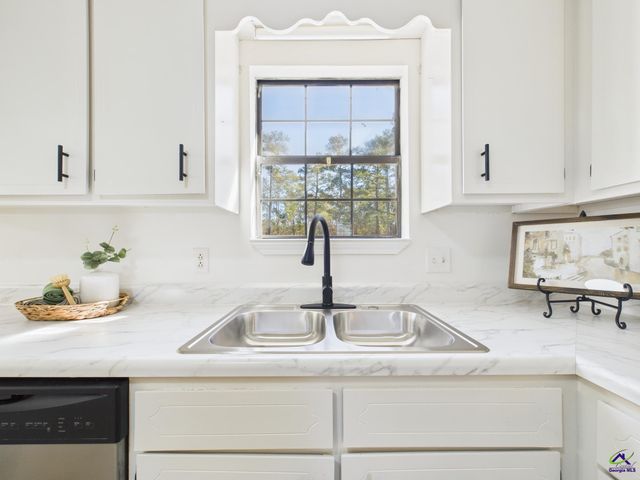 144 Graystone Circle, Macon, GA 31211