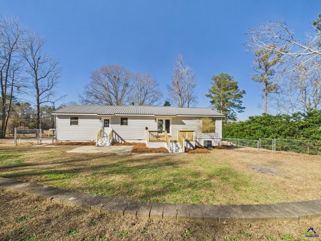 144 Graystone Circle, Macon, GA 31211